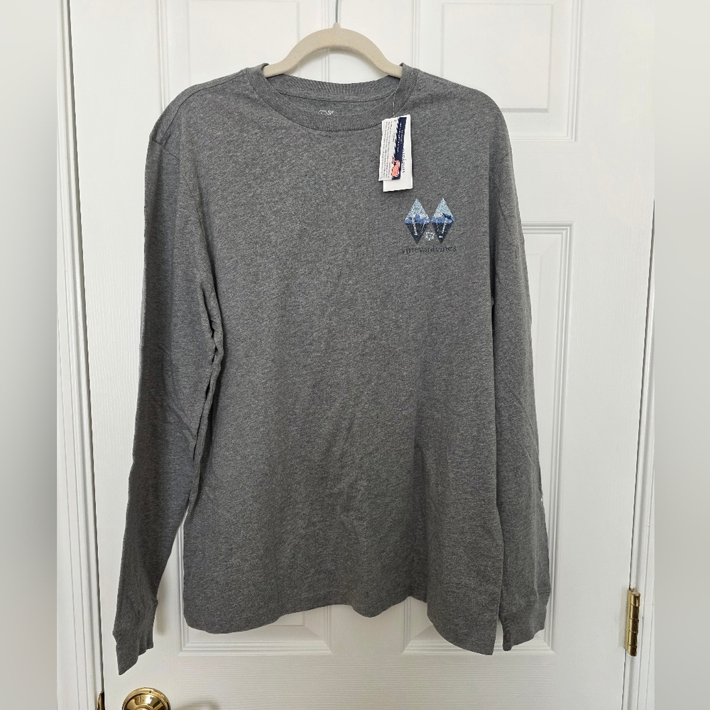 Vineyard Vines Gray Long Sleeve Tee with Blue Mountain Graphic